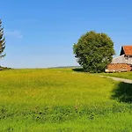 Am Hochbergle Haus 144 *